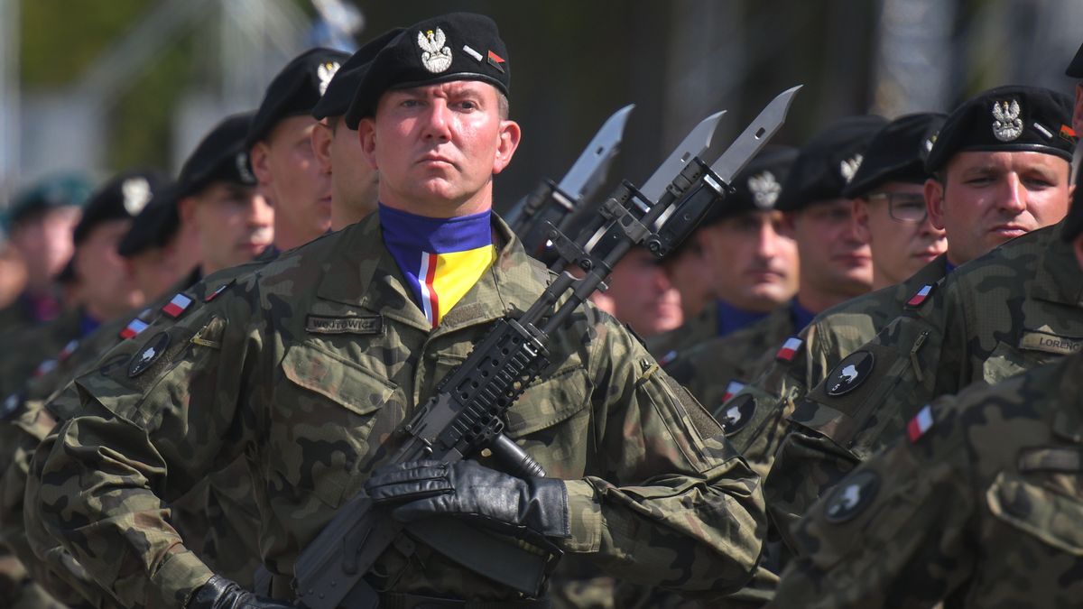 Poznaj zarobki polskich żołnierzy