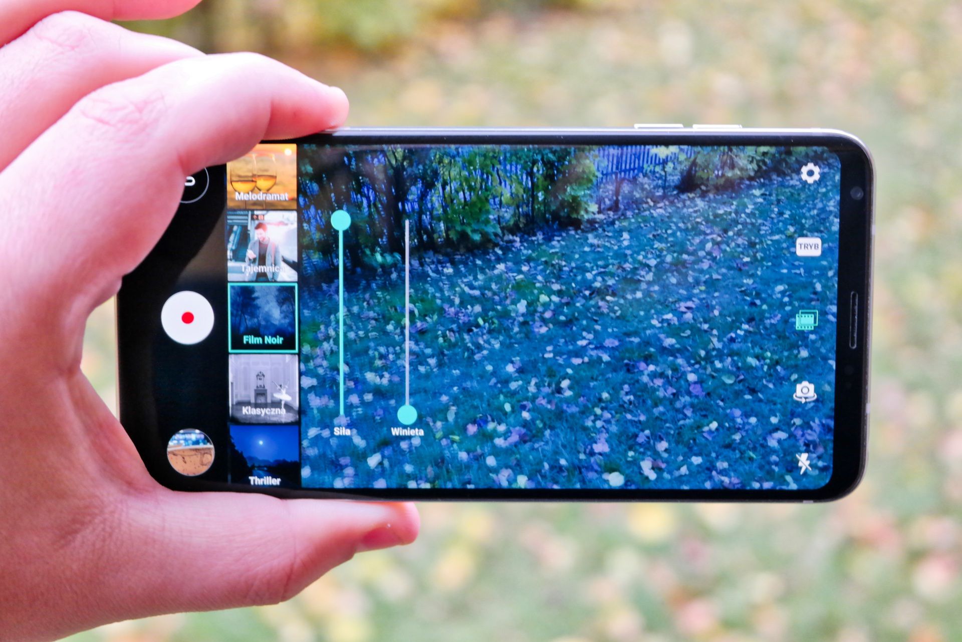 LG V30 - pierwsze wrażenia. Walka o tytuł najlepszego smartfona będzie w tym roku wyjątkowo wyrównana 14