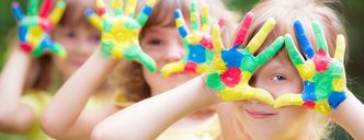 500+ jednak nie daje dzieci? Demograf twierdzi, że więcej ciąż to nie zasługa rządu