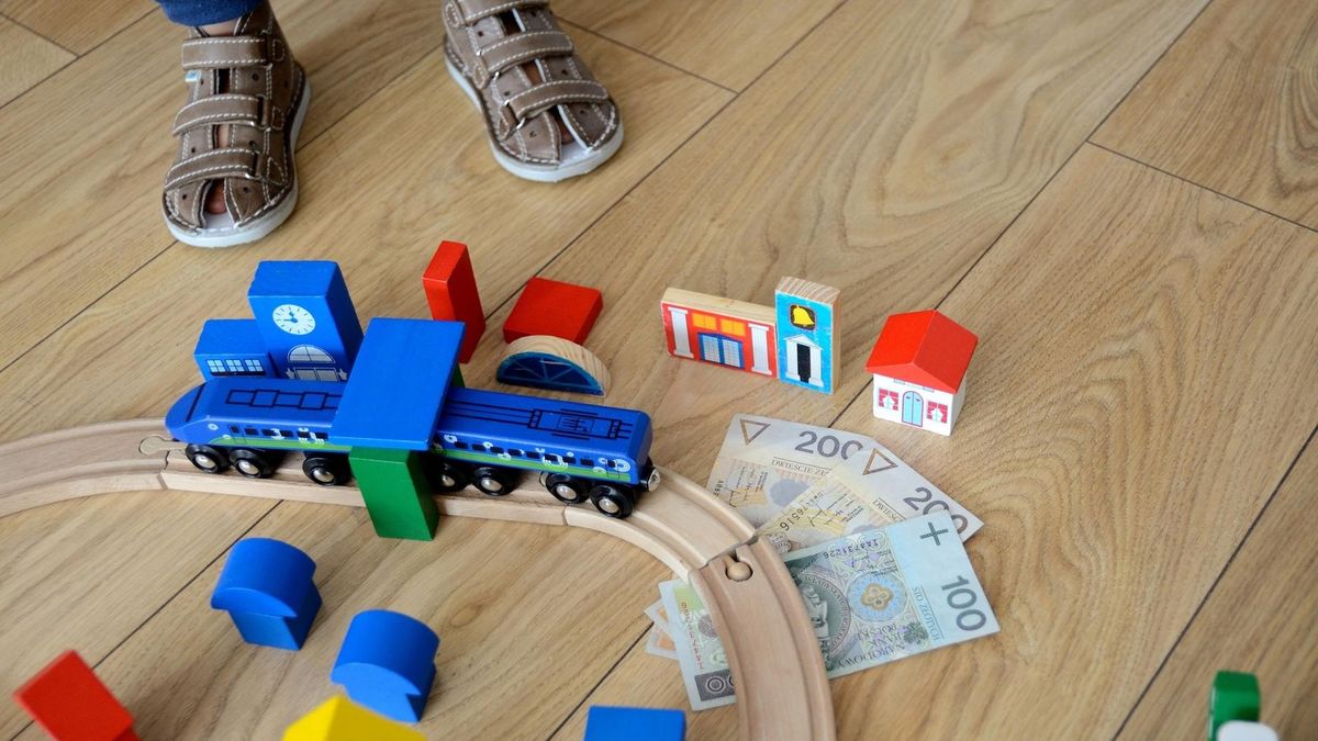 Program 500+ w 2018 roku skończył dwa lata funkcjonowania. Przez ten czas wartość 500 zł znacznie spadła