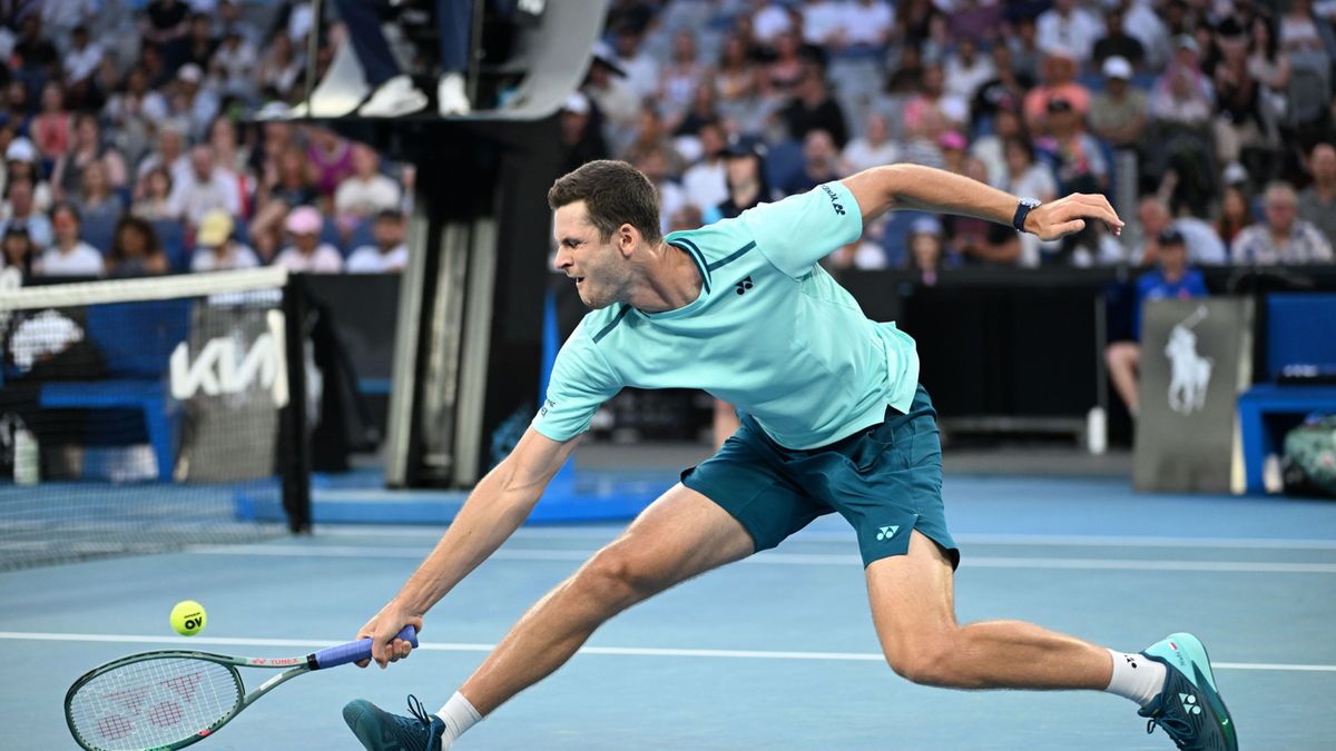 PAP/EPA / EPA/James Ross / Na zdjęciu: Hubert Hurkacz