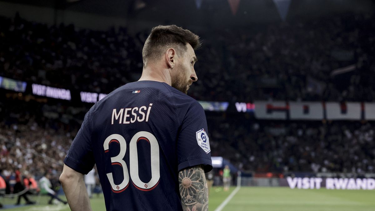 Zdjęcie okładkowe artykułu: PAP/EPA / CHRISTOPHE PETIT TESSON / Na zdjęciu: Lionel Messi