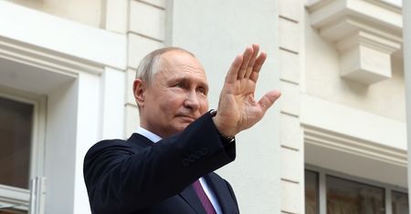 Putin jest zdesperowany. Oto czego chce od Kima