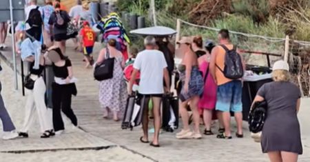 Zerwali się z plaży nad Bałtykiem. "Natychmiastowa ewakuacja"