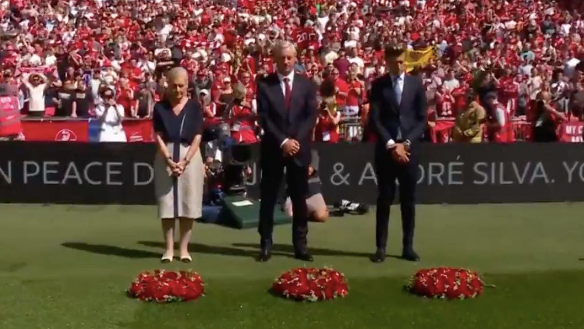 Twitter / Emirates FA Cup / Minuta ciszy na Wembley