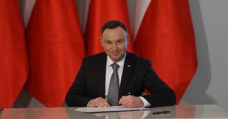 Duże zmiany na zakupach. Prezydent Andrzej Duda podpisał ważną ustawę