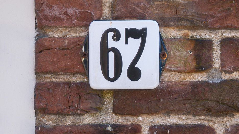 Czym jest 67? To kandydat na Młodzieżowe Słowo Roku 2025. Zdjęcie ilustracyjne