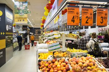Pokolenie dyskontów. Młodzi Polacy rezygnują z innych sklepów