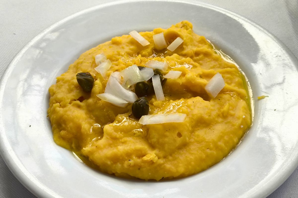 Fava to grecka pasta z grochu