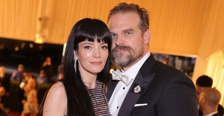 Lily Allen pozuje TOPLESS i opowiada o rozwodzie z Davidem Harbourem (FOTO)