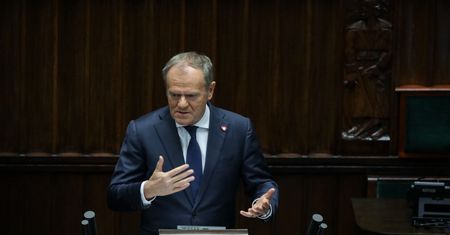 Tusk potwierdza. Wiadomo kto stoi za dywersją na kolei