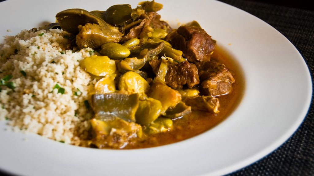 Opiekana jagnięcina pokrojona w kostkę (samo mięso z udźca i łopatki)