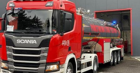 Dąbrowa Górnicza. Strażacy mają nowe pojazdy, ugaszą każdy pożar