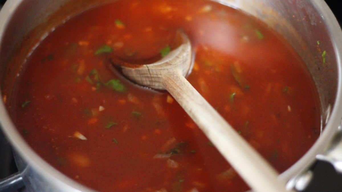 Łagodny czerwony sos enchilada (do kupienia gotowy do spożycia)