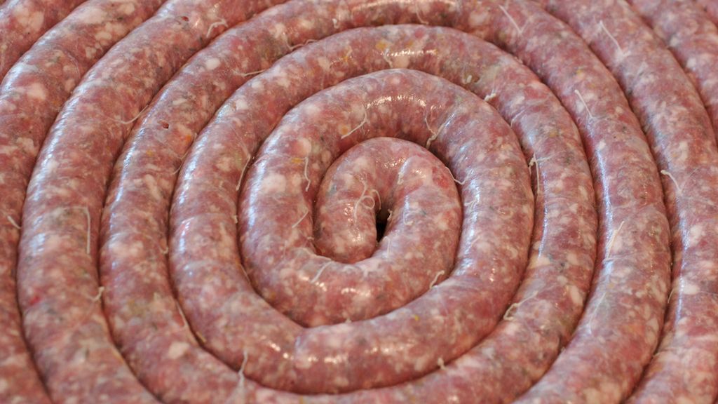 Surowa kiełbasa wieprzowa