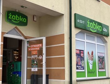 Ostatni dzień promocji w Żabce. Drugi produkt za połowę ceny