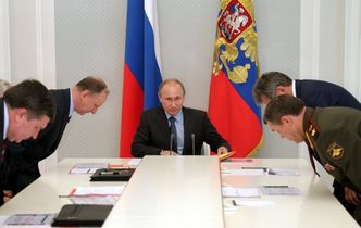 Putin będzie latał do pracy śmigłowcem, bo nie chce robić korków