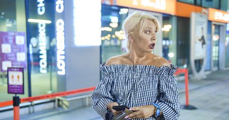 Monika Jarosińska czeka na szczepionkę. Nie musi liczyć na polską służbę zdrowia