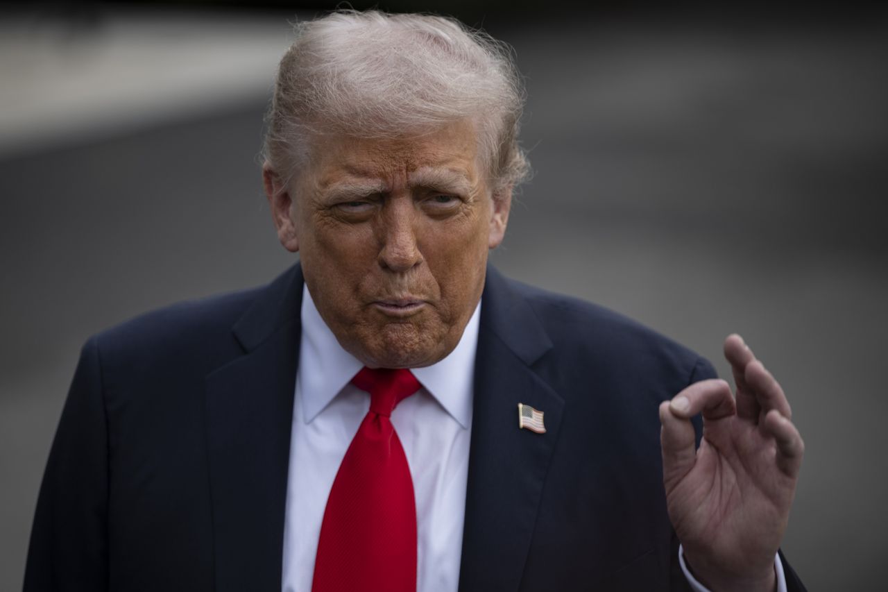 Trump uznał Antifę za organizację terrorystyczną. "Chora, groźna"