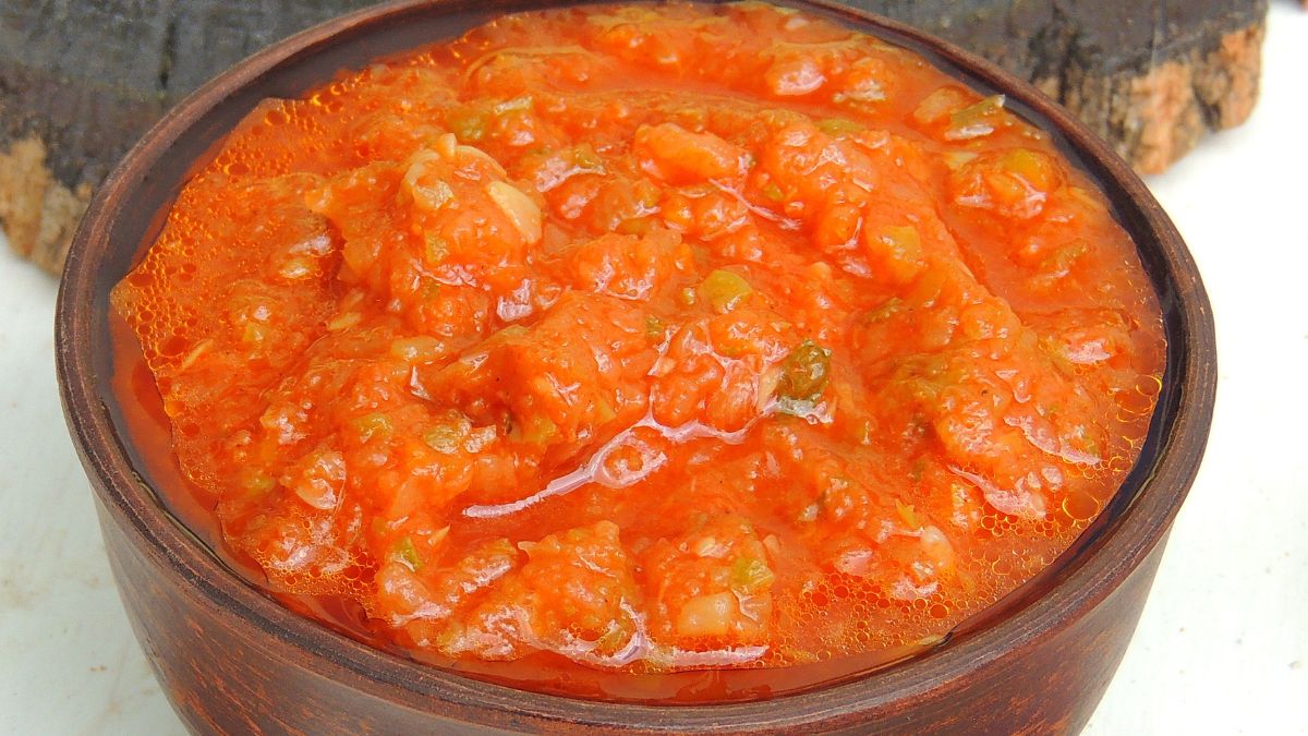 Ketchup z cukinii domowej roboty 