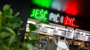 Pomorskie: Ceny jedzenia nad morzem szokują? "Obiad smakuje a taki rachunek jakoś da się przełknąć"