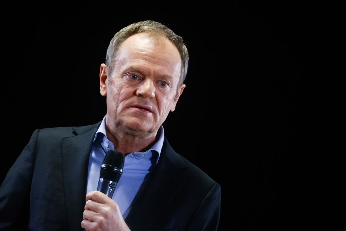 Donald Tusk podczas jednego ze spotkań z wyborcami
