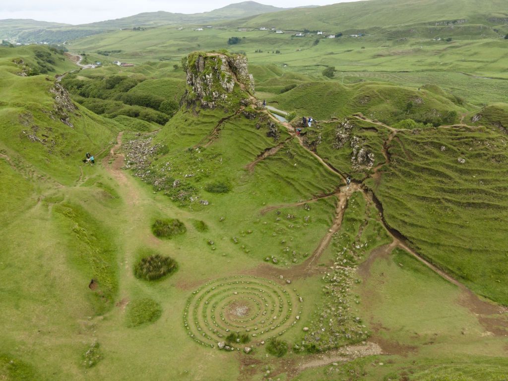 Wyspa Skye zachwyca dziką naturą, niezmienioną ręką człowieka