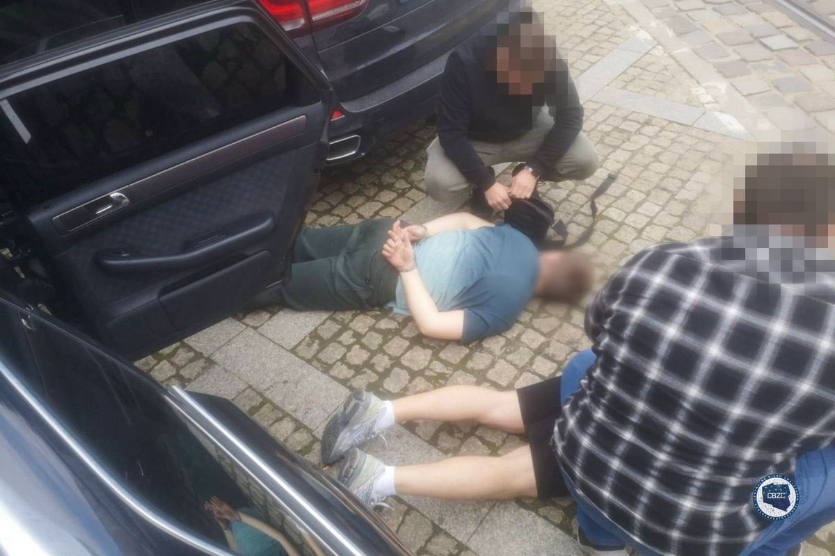 Oszuści udający bankowców wpadli w sidła cyberpolicji – 60 osób z zarzutami, straty ponad 1,5 miliona złotych