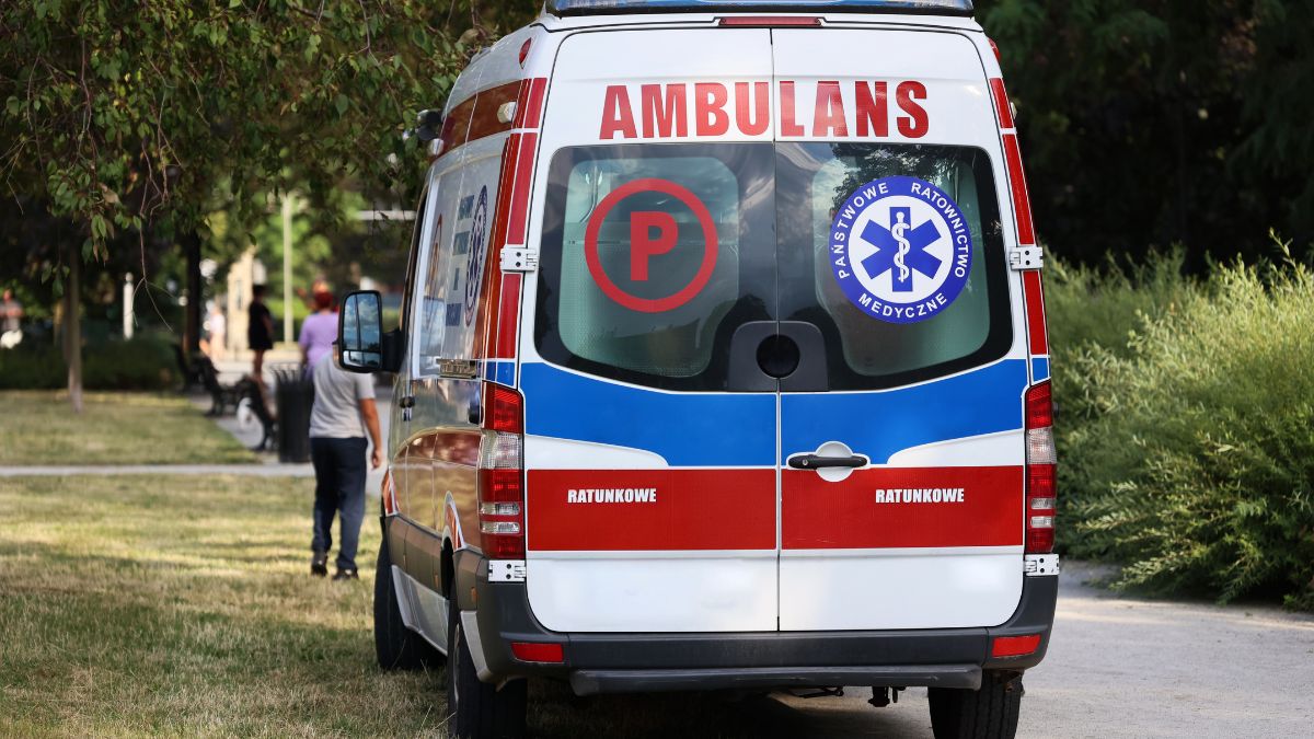 Co oznaczają litery na karetce?