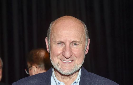 "Woronicza 17" chce powrotu Piotra Fronczewskiego do TVP