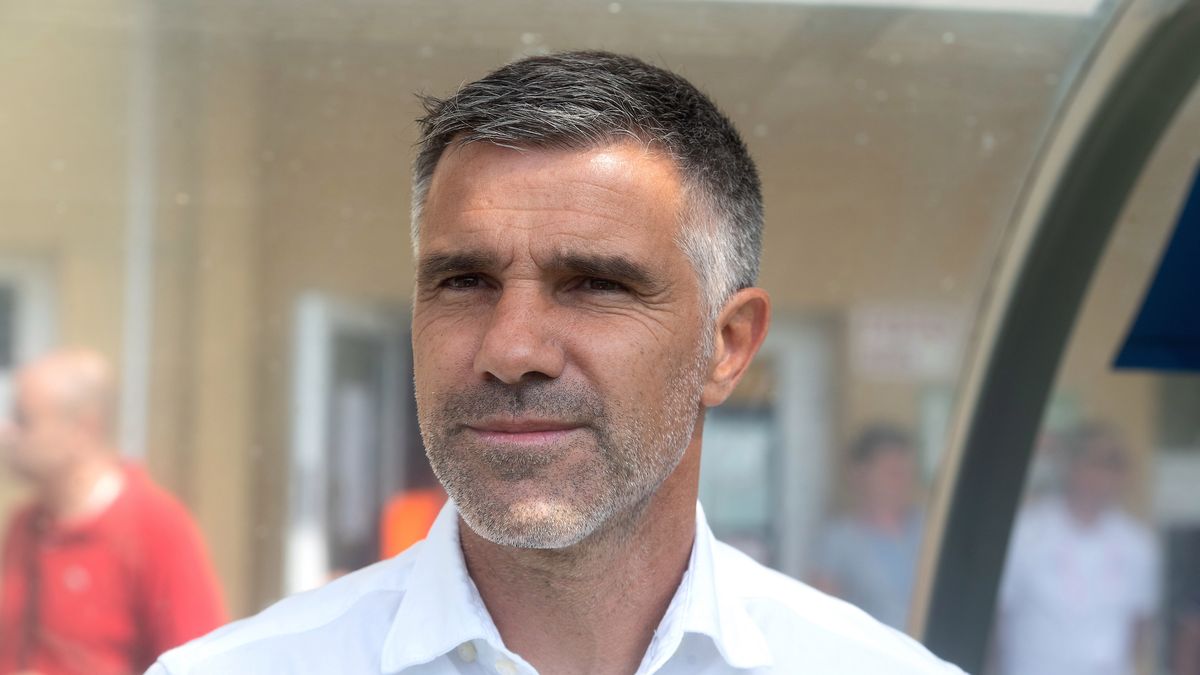 PAP / Grzegorz Michałowski / Na zdjęciu: trener Gino Lettieri