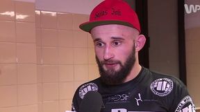 Fani Sowińskiego zrobili show. Bębny, śpiewy i doczepiane brody