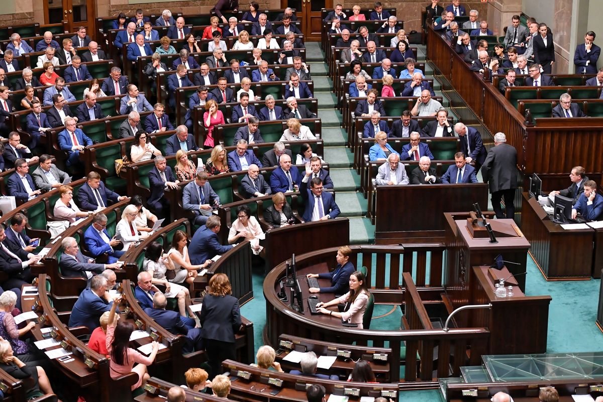 500+ dla osób niepełnosprawnych. Sejm przyjął poprawki Senatu