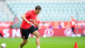 Piłka nożna. Grzegorz Krychowiak dostał przepustkę i pokazał, jak bawi się w aucie (wideo)