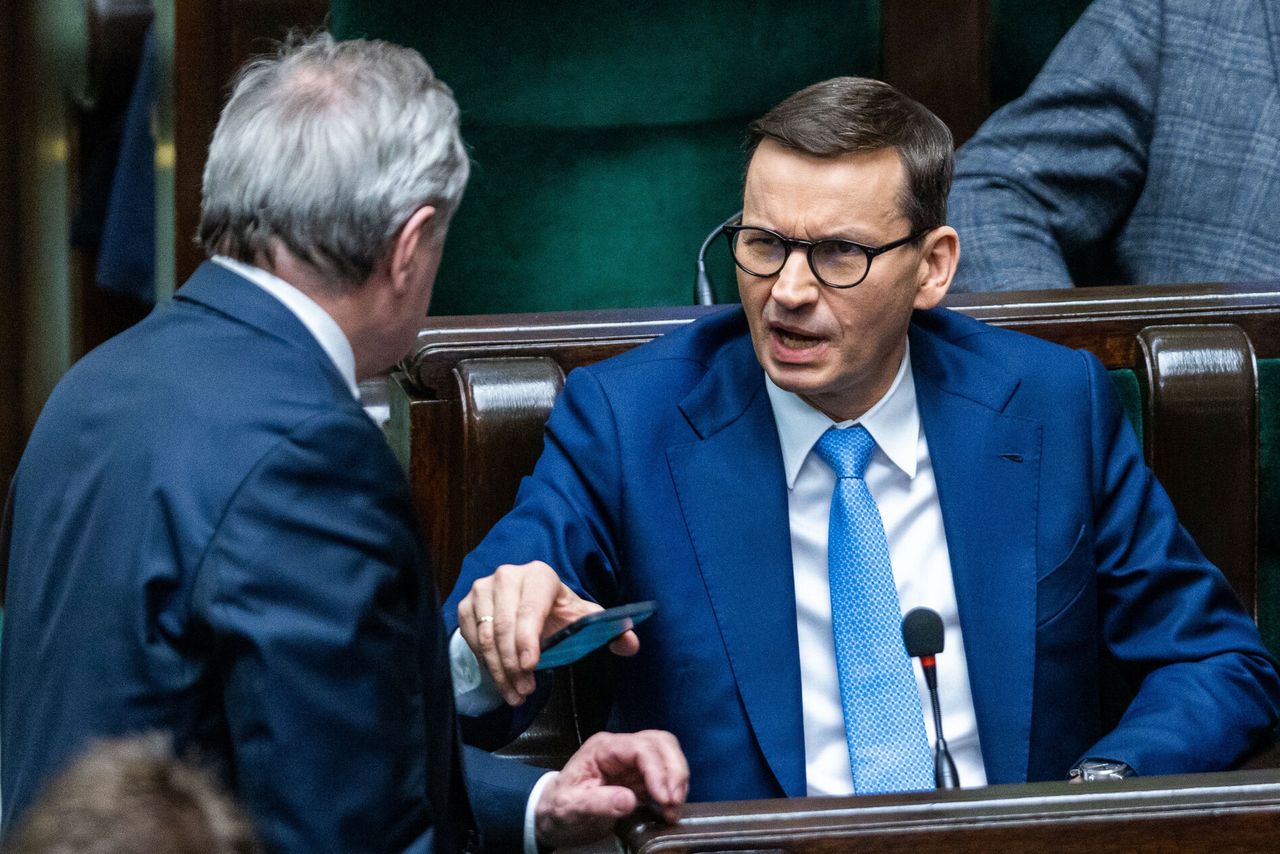 Rząd ma poważny problem z deficytem. Sam sobie zgotował ten los