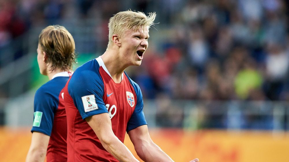 Erling Braut Haaland cieszy się z bramki w meczu z Hondurasem na MŚ U-20 w Polsce