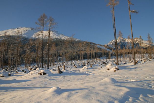 Tatry - typowe zimowe warunki, trzeci stopień zagrożenia lawinowego