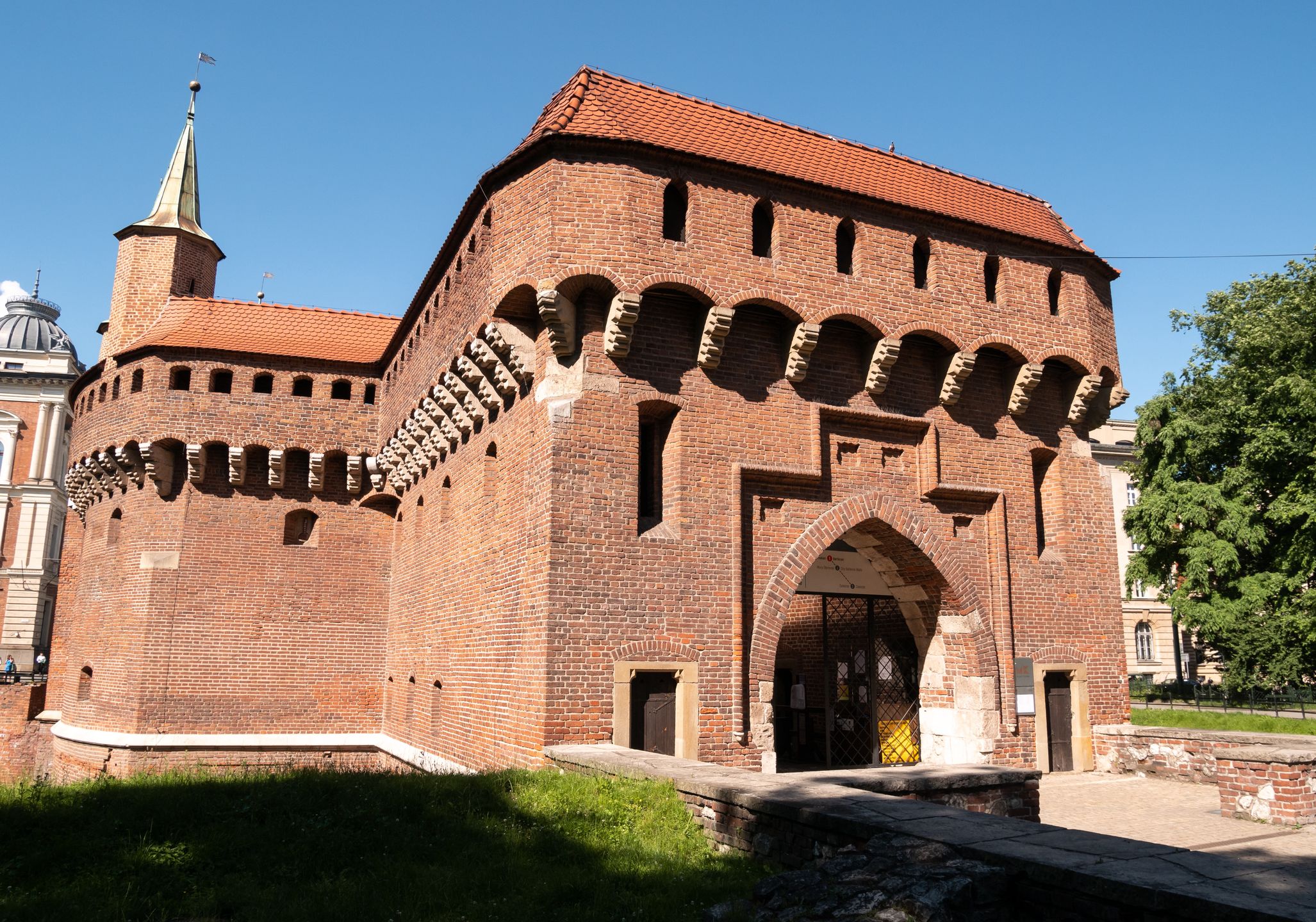 Krakowski barbakan to jeden z najpopularniejszych w kraju 