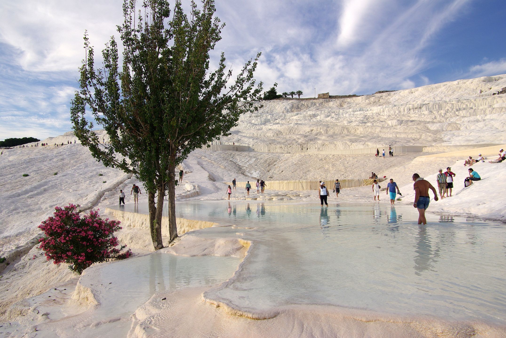 Turyści w Pamukkale