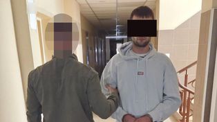 Warszawa: Nerwowo rozglądał się przy bankomacie. 27-letni oszust z Białorusi zatrzymany