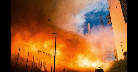16-latek ujął start rakiety Delta IV swoim Nikonem D3300