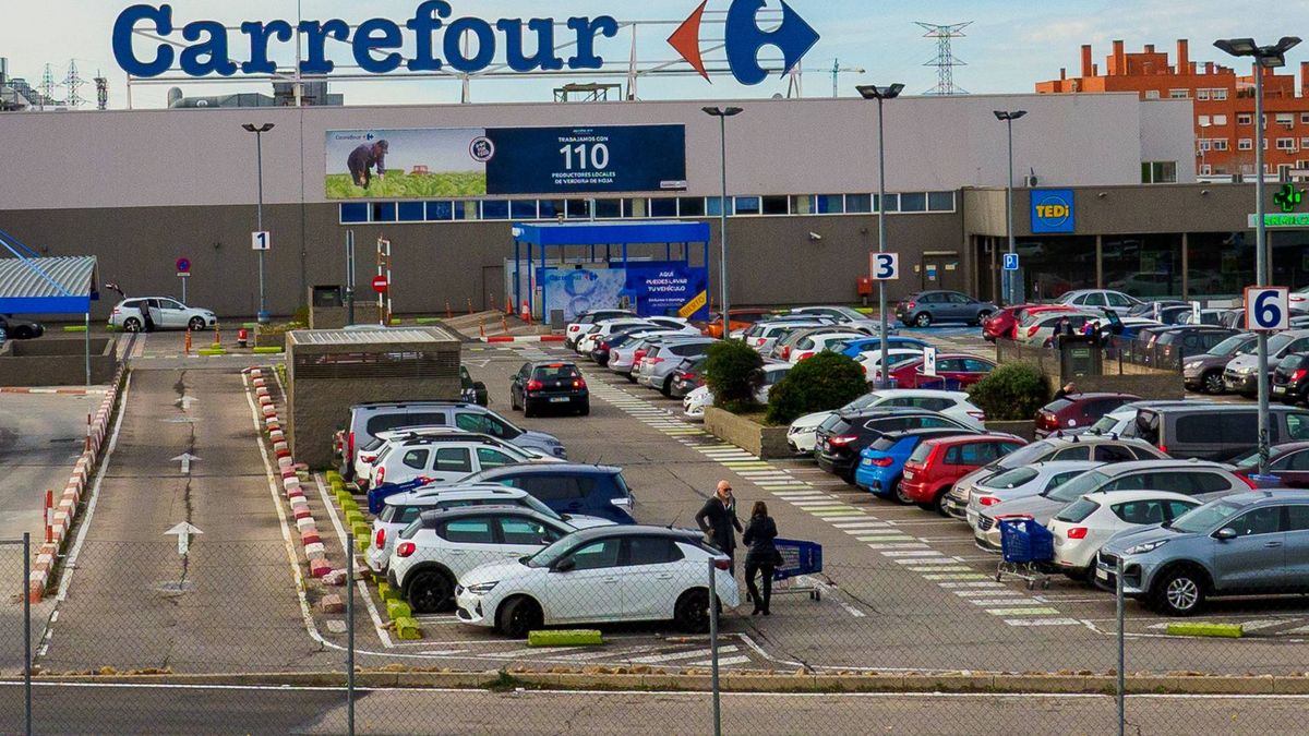 Najstarszy hipermarket w Europie po ponad 60 latach idzie do wyb