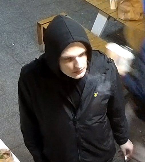 Atak w McDonald's. Policja apeluje.