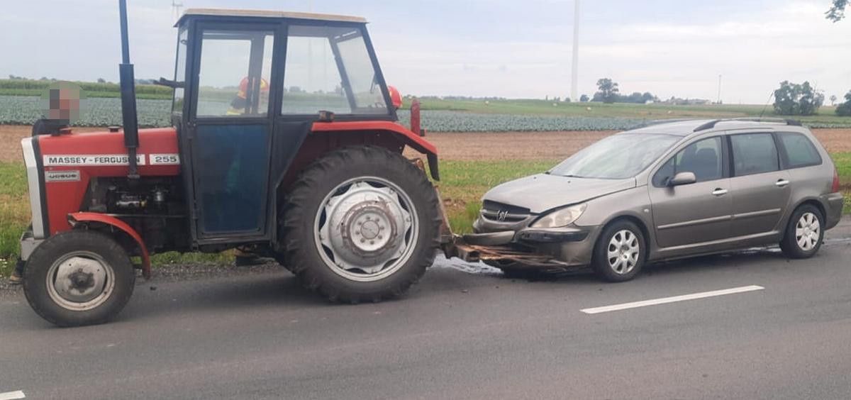 30-latek wjechał w ciągnik