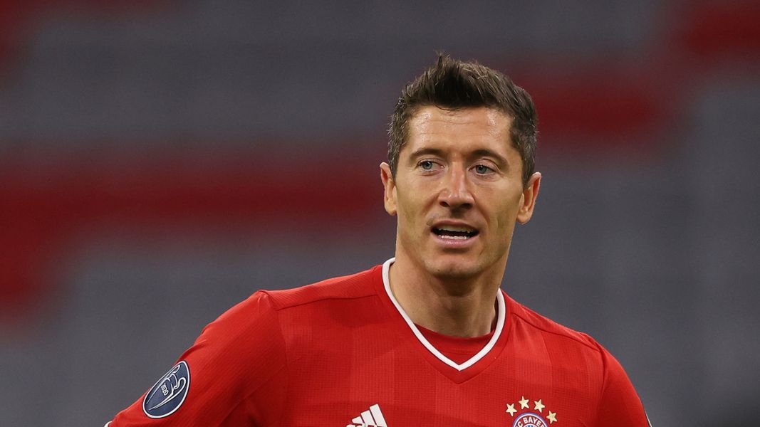 Zdjęcie okładkowe artykułu: PAP/EPA / Alexander Hassenstein / Na zdjęciu: Robert Lewandowski