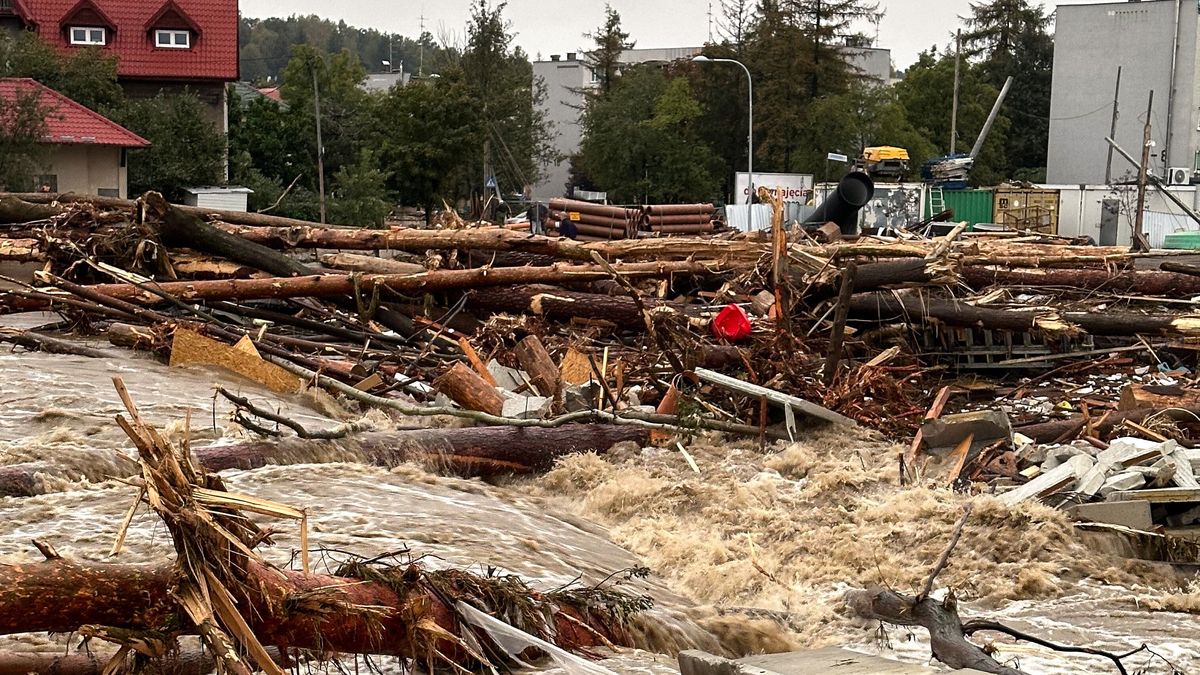 Potwierdzono tożsamość 27-letniej ofiary powodzi
