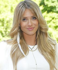 Marcelina Zawadzka na balkonie. Nie oderwiecie wzroku od jej dekoltu