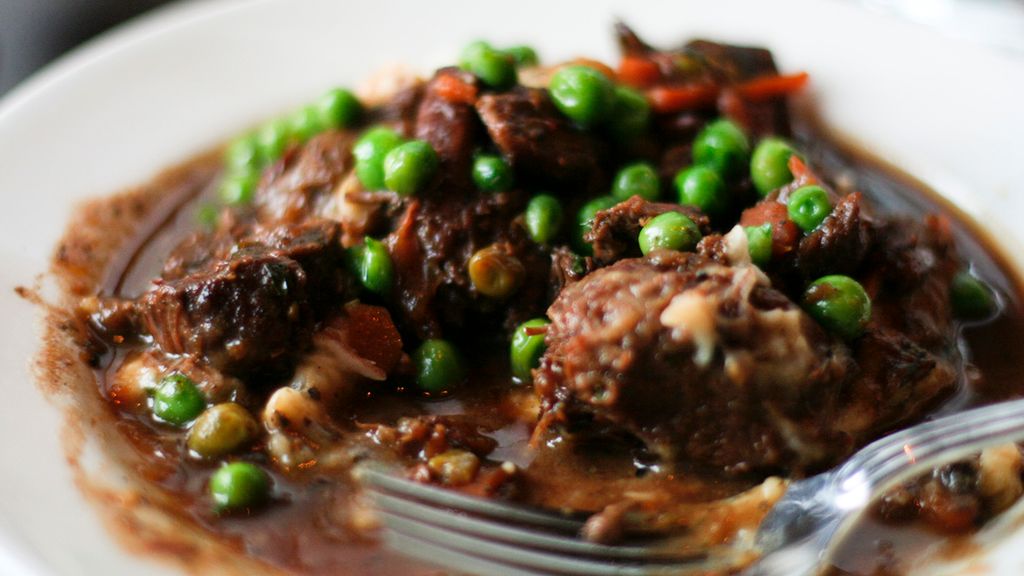 Duszona mrożona łopatka z jagnięciny nowozelandzkiej (mięso i tłuszcz)