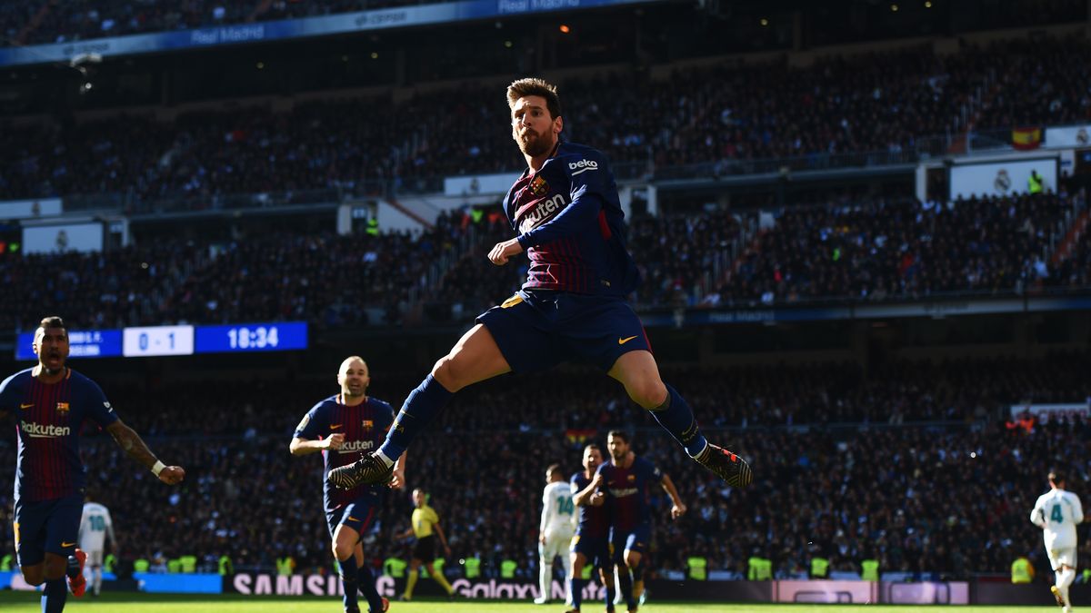 Lionel Messi cieszy się po zdobyciu gola