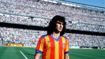 QUIZ: Rozpoznajesz byłe gwiazdy futbolu? Udowodnij!